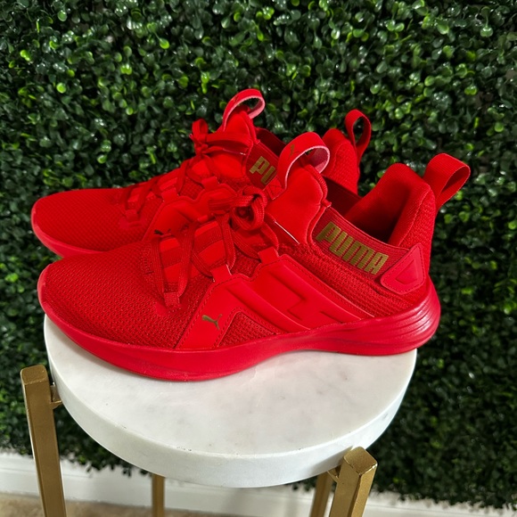 Woman’s Contempt Demi 'High Risk Red Gold Pumas. Size 6.5 - Picture 3 of 5